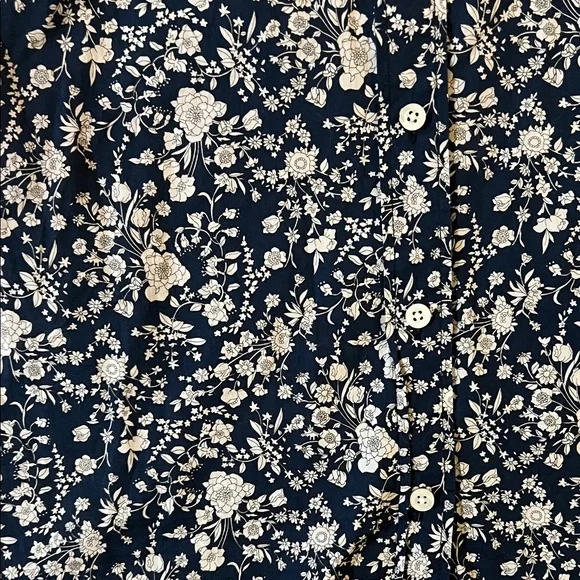 J. Crew Navy Floral Print Button-Down Shirt - Size 4 - Picture 5 of 7